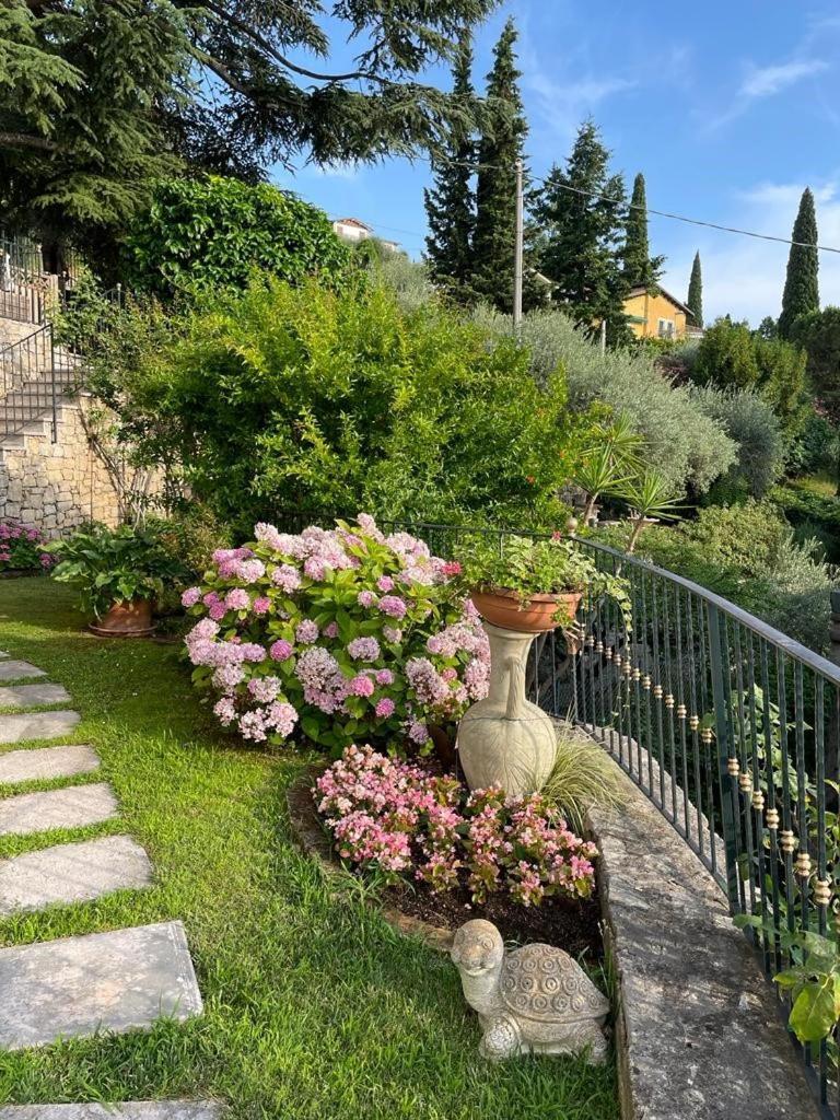 Appartamento La Perla Torri del Benaco Kültér fotó